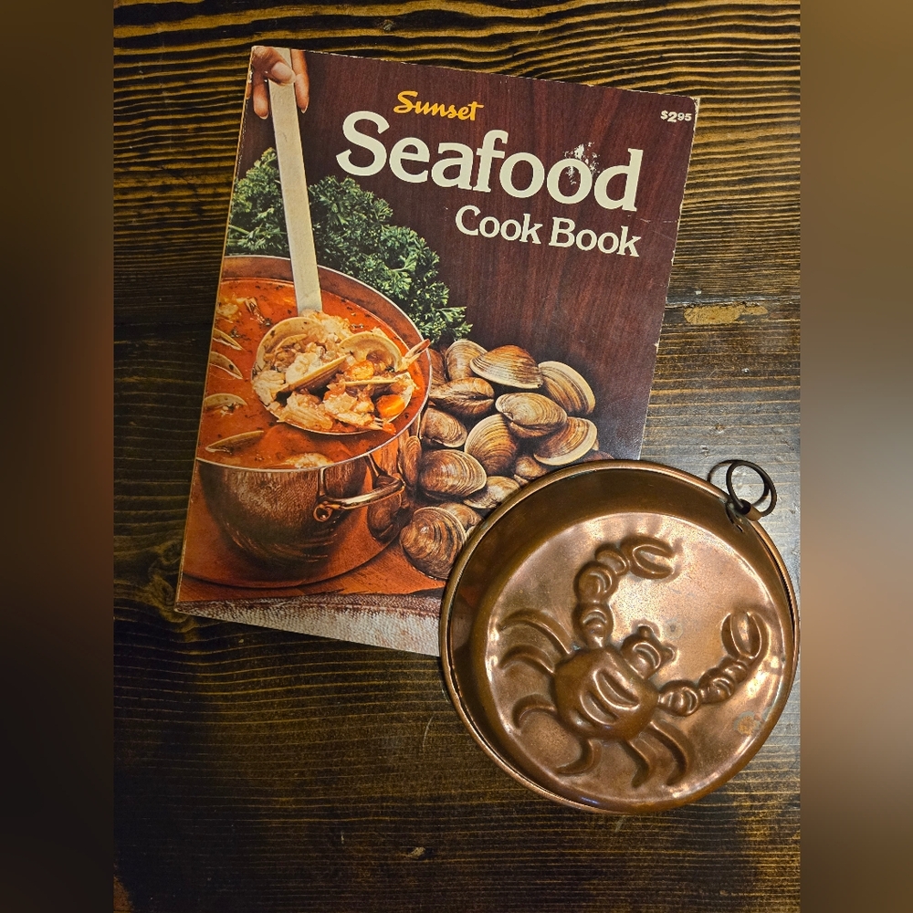 Seafood Cookbook & Copper Crab Pan